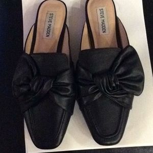 Steve Madden slip ons